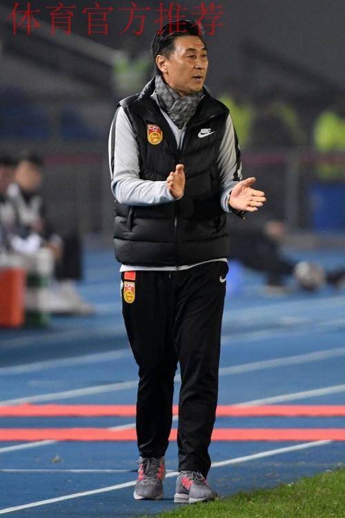 铿锵真本色 | 永川女足四国赛首战葡萄牙 贾秀全：以老带新，希望我们能打出想要的足球