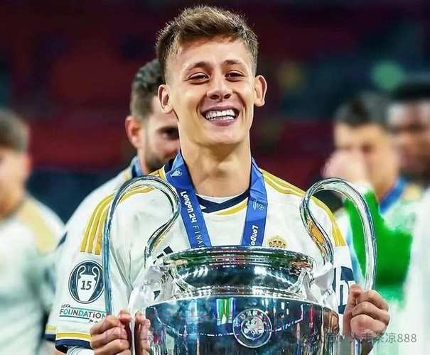 20岁皇马中场居莱尔最新身价升至9000万欧 20岁皇马中场居莱尔最新身价升至9000万欧